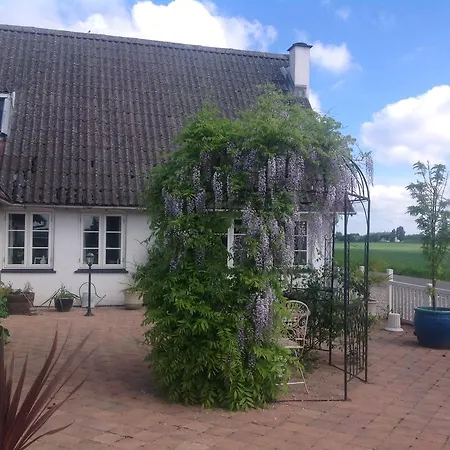 ベッド・アンド・ブレックファスト - Stakdelen 47 *